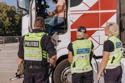 Эстонская полиция провела в порту Палдиски рейд по поиску нелегальных мигрантов - eadaily.com - Эстония