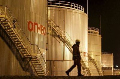 BofA по-прежнему ожидает Brent по $100 в 2022г - smartmoney.one - Франция - Reuters