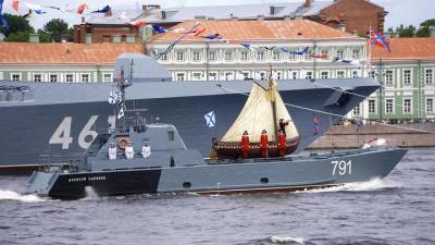 Владимир Путин - Путин изменил флаги Военно-морского флота России - vm.ru - Россия