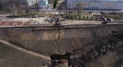 Нижегородцев возмутил «лысый» склон под Вечным огнем - vgoroden.ru - Благоустройство