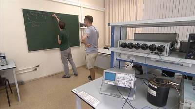 Золото "международки" по физике: российские школьники довели знания до пиковой формы - vesti.ru - Москва