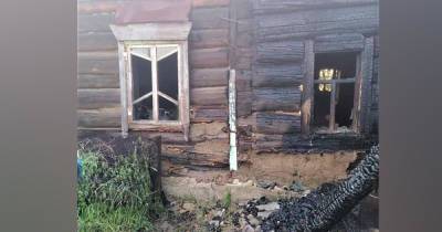 Женщина и ребенок погибли при пожаре в частном доме в Бурятии - ren.tv - Россия - респ.Бурятия - район Мухоршибирский