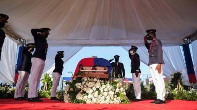 Моиз Жовенель - На Гаити похоронили убитого киллерами президента Моиза - ru.slovoidilo.ua - Украина - Гаити