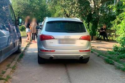На Буковине женщина на внедорожнике переехала ребенка и попала на видео (18+) - rupor.info - Украина - Черновицкая обл.