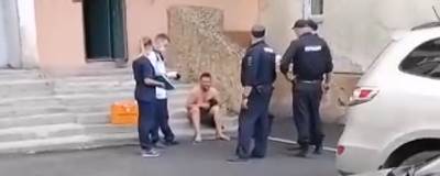 В Новосибирске полицейские 40 минут не могли поймать неадекватного мужчину - runews24.ru - Новосибирск