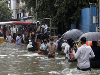 Наводнение в Индии: не менее 136 человек погибли после проливного дождя, который вызвал оползни - unn.com.ua - Украина - Киев - Индия - Мумбаи