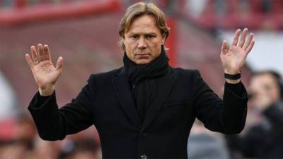 Валерий Карпин - Роман Широков - Олег Романцев - "Совмещение – не проблема". Что говорят о назначении Карпина - vesti.ru - Россия