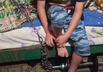 Суд Днепропетровщины арестовал отчима, который приковал ребенка цепью к батарее - kp.ua - Украина - Дзержинск - Кривой Рог - Днепропетровская обл.