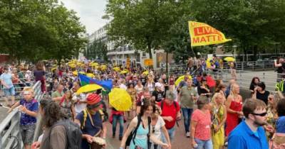В Амстердаме прошел массовый протест против вакцинации и карантина (ФОТО) - dsnews.ua - Украина - Голландия - Амстердам