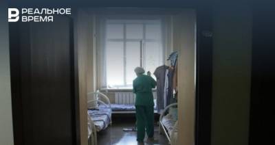 В Челнах мужчина погиб в ковидном госпитале, выпав из окна - realnoevremya.ru - респ. Татарстан - Набережные Челны