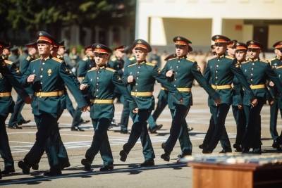 Василий Орлов - Олег Имамеев - Юбилейный выпуск ДВОКУ состоялся в Благовещенске - mk.ru - Благовещенск