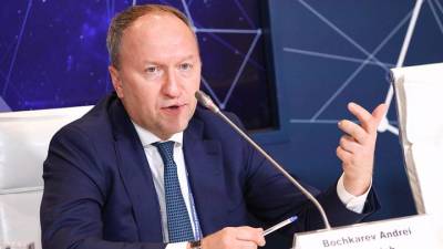 Андрей Бочкарев - Рафик Загрутдинов - Андрей Бочкарев рассказал о строительстве новых дорог в промзоне Руднево - vm.ru - Москва - Строительство