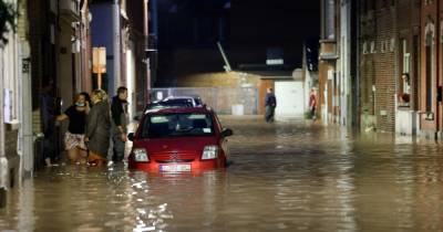 На Бельгию снова нашли наводнения: авто смывает водой (ФОТО) - dsnews.ua - Украина - Бельгия