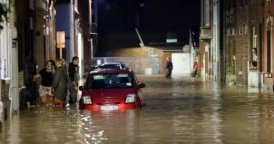 Автомобили уносит водой. В Бельгии возобновились наводнения из-за сильного дождя (видео) - focus.ua - Украина - Бельгия - Германия - Европа