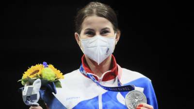 Инна Дериглазова - Российская рапиристка Дериглазова взяла серебро на Играх в Токио - mir24.tv - Россия - Токио