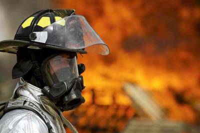 В Петербурге загорелся жилой дом: Площадь пожара увеличилась до 1500 кв. м - actualnews.org - Санкт-Петербург