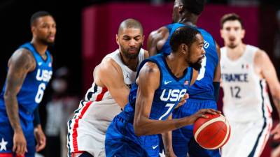 Эван Фурнье - Баскетболисты США впервые с 2004 года проиграли матч на ОИ - mir24.tv - США - Токио - Франция - Литва