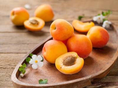 Чем полезны абрикосы и кому можно есть это летнее лакомство? - skuke.net