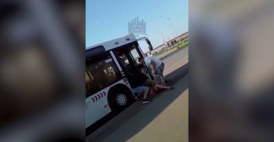 В Красноярске пьяные ковид-диссиденты напали на кондуктора за просьбу надеть маски - reendex.ru - Красноярск