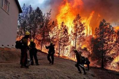 В США лесные пожары бушуют в более десяти штатах - ukrpost.biz - США - Вашингтон - шт. Калифорния - штат Монтана - штат Орегон - штат Айдахо - штат Вайоминг