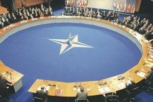 Йенс Столтенберг - Керсти Кальюлайд - НАТО впервые может возглавить женщина - novostiua.news - США - Украина - Эстония - Литва - Хорватия - Брюссель