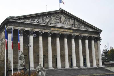 Оливья Веран - Парламент Франции поддержал законопроект о мерах по борьбе с эпидемией - trend.az - Франция - Парламент