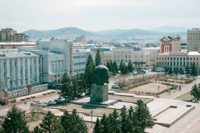 Руководство Бурятии призвали помнить об именитых земляках – умерших и ныне живущих - ulan.mk.ru - респ.Бурятия