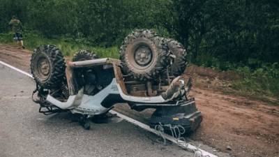 На Черной сопке оказали помощь туристам, оказавшимся под перевернутым квадроциклом - runews24.ru - Красноярск