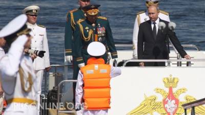 Сергей Шойгу - Владимир Путин - Что осталось за кадром парада ВМФ: Два слова от Шойгу облетели мир - rusonline.org - Россия - Санкт-Петербург