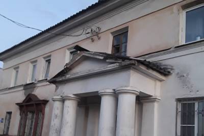 В Твери жители разрушающегося дома устали ждать и верить в чудо - tver.mk.ru - Тверь