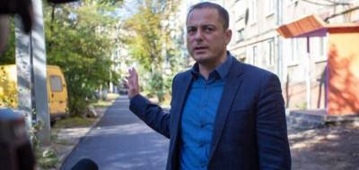 СМИ: Мэр Каменского Белоусов торжественно открыл светофор установленный в нарушении правил и тендерных процедур - politeka.net - Украина - Каменское