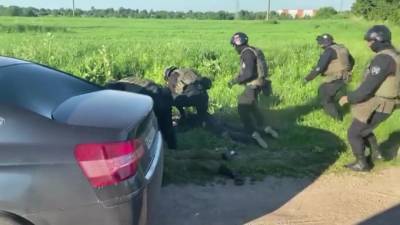 ФСБ заявила о задержании 45 подпольных "оружейников" в РФ - piter.tv - Россия