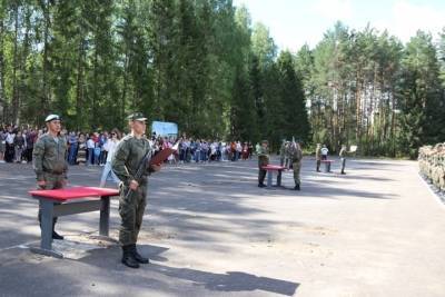 Студенты военно-учебного центра Костромского университета принесли воинскую присягу - mkivanovo.ru - Кострома