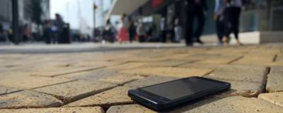 В Новосибирске мужчина потерял телефон и 30 тысяч рублей - runews24.ru - Новосибирск - район Советский, Новосибирск