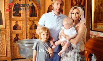 Яна Рудковская - «Донашивает за Гном Гномычем»: Рудковская рассказала о гардеробе младшего сына - fedpress.ru - Москва