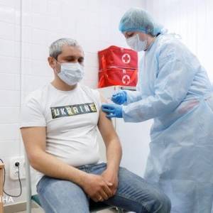 Власти Азербайджана вводят обязательную вакцинацию от коронавируса - reporter-ua.com - Азербайджан - Новости