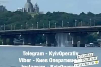 Мост Патона в четверный раз за месяц превратился в "водопад" - rupor.info - Київ