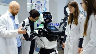 Экскурсии на производство человекоподобных роботов начнутся в Перми - iz.ru - Израиль - Пермь