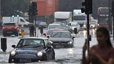 В Лондоне из-за сильных дождей затопило дороги - grodnonews.by - Англия - Белоруссия - Лондон