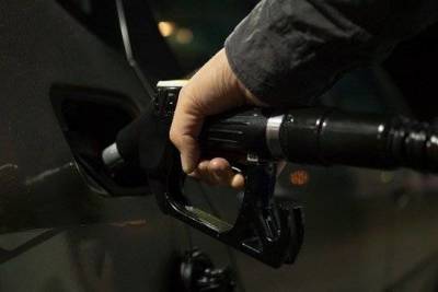 На российских автозаправках появились «тайные покупатели» - versia.ru
