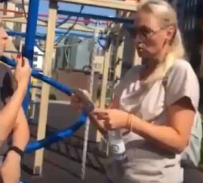 В Питере женщина потребовала убрать особых детей с площадки (видео) - lipetskmedia.ru - Санкт-Петербург