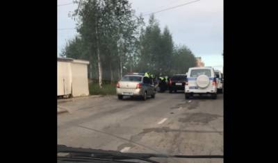 В Сыктывкаре примерный водитель спровоцировал погоню и оказался на асфальте - komiinform.ru - Сыктывкар