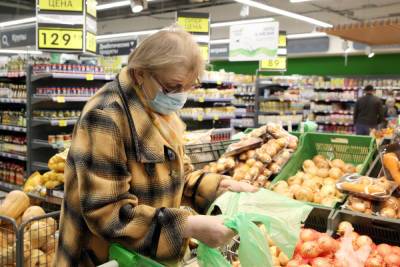 В России назвали резко подешевевшие продукты - mk.ru - Россия