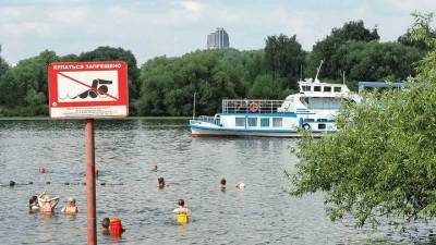 Эксперт объяснил, можно ли купаться в Москва-реке - vm.ru - Москва