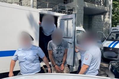 В российском поселке ограбили и убили двоих иностранцев - lenta.ru - Россия - респ. Адыгея - Майкоп