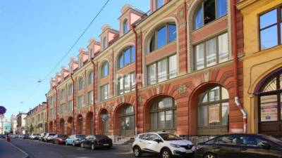 Треть бывшего здания банка ”Траст” в Петербурге продадут за 190 млн рублей - delovoe.tv - Ленинградская обл. - Санкт-Петербург