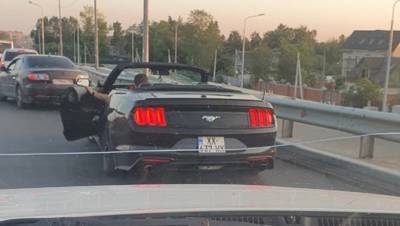 Ford - В Петербурге агрессивный водитель Ford Mustang устроил дебош на Таллинском шоссе - dp.ru - Санкт-Петербург