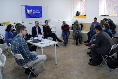 Любовь Соболь - Алексей Навальный - Леонид Волков - Новосибирский член «Альянса учителей»: блокировка сайта не скажется на работе профсоюза - tayga.info - Новосибирск
