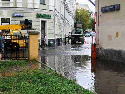 Евгений Тишковец - Татьяна Позднякова - Москвичам рассказали, что ждать от циклона, затопившего Европу - rosbalt.ru - Москва - Россия