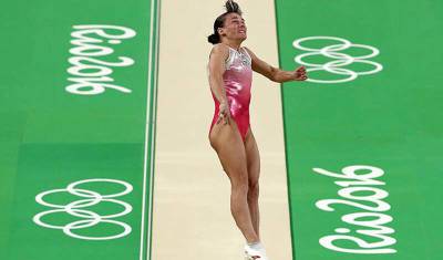 Оксана Чусовитина - Легендарная гимнастка Чусовитина ушла из спорта после восьми Олимпиад - newizv.ru - Узбекистан - Пекин